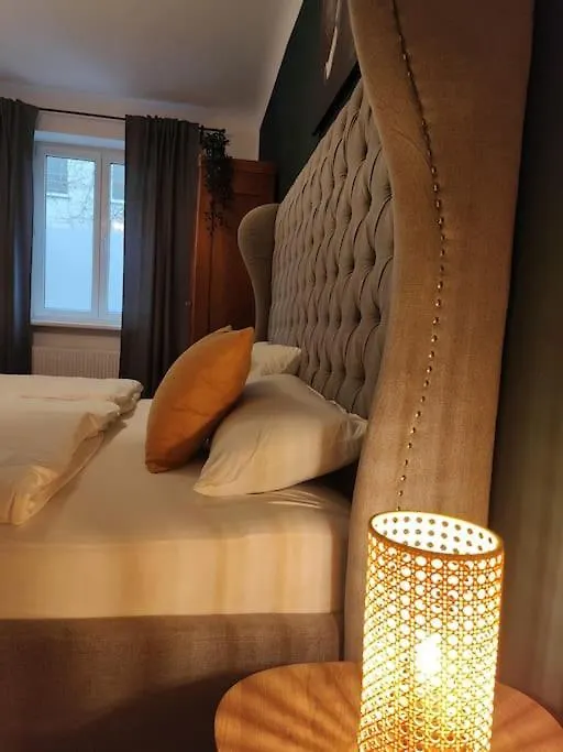 Apartment Elephant- Metro To The Opera 1 Min Away Vienna Austria